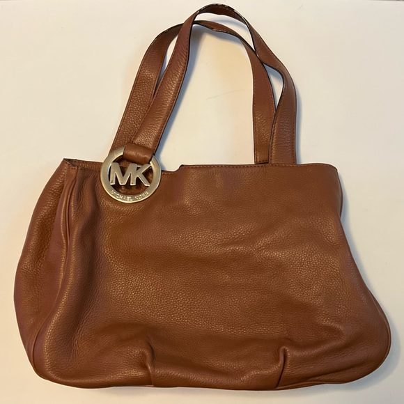 Michael Kors Handbags - Michael kors Acorn brown tote bag